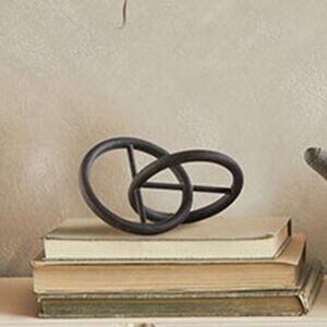 Eternal Loop Sculpture ...Stunning Piece of Iron